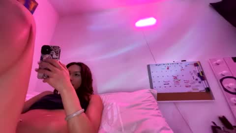 BbyTSSLut online show from July 18, 6:53 am