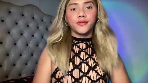 Miss Cali online show from March 27, 2:04 am