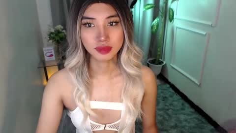 Snapshot of zelainalovetocum chatting on January 22, 11:00 pm zelainalovetocum online show from January 22, 11:00 pm