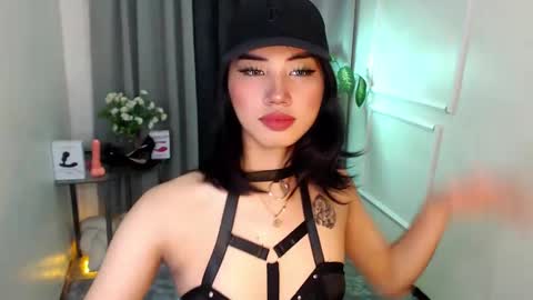 Snapshot of zelainalovetocum chatting on March 7, 1:32 pm zelainalovetocum online show from March 7, 1:32 pm