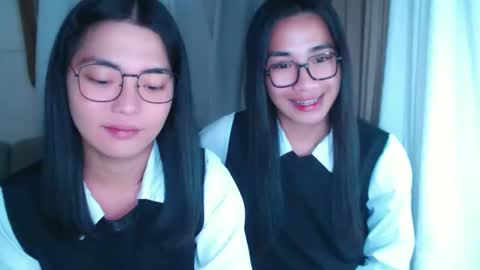 im your lovely zhaviabigcock here online show from March 7, 1:32 pm