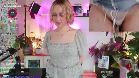 Zoey Ryan online show from November 15, 6:50 pm