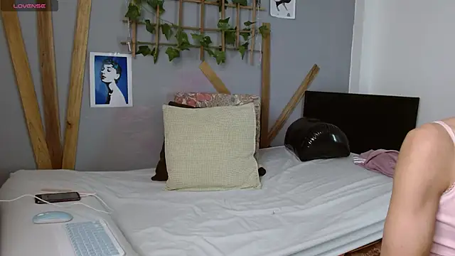 fem boyxx online show from February 12, 3:17 pm