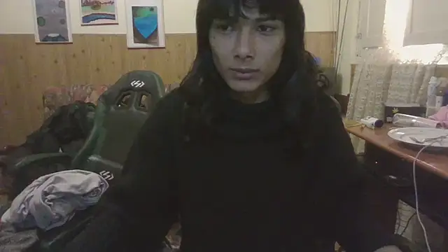 calliemaggotbone online show from November 3, 11:53 am