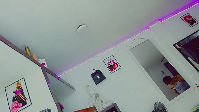 candy kendall online show from October 9, 11:33 am