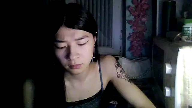 CarlyJoy online show from February 24, 5:06 pm