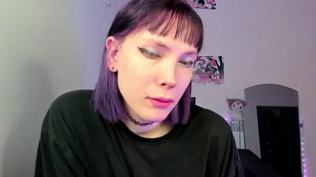 dollmore online show from February 10, 6:37 pm