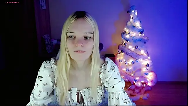 Emily Nyaffee online show from January 11, 9:25 pm