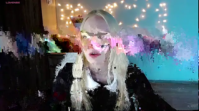 Emily Nyaffee online show from February 26, 11:04 pm