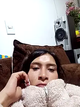 Snapshot of Queen_camila chatting on January 18, 4:52 am Queen camila online show from January 18, 4:52 am