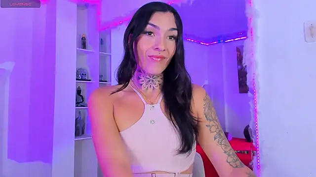 Snapshot of Camila_Coxx chatting on October 19, 8:45 pm Camila Coxx online show from October 19, 8:45 pm