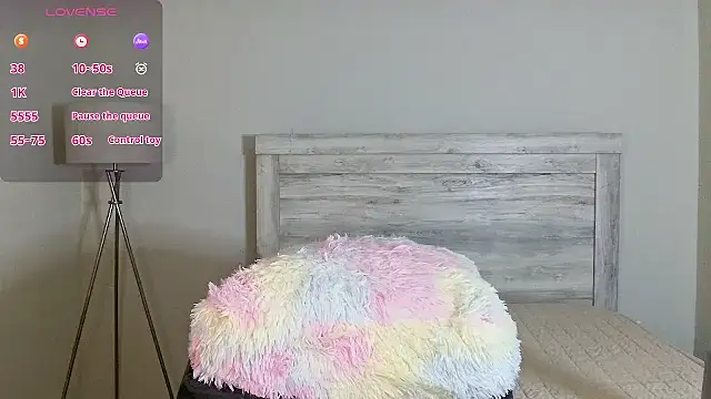 Carmen Cream online show from April 18, 10:28 am