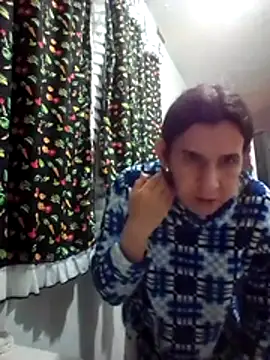 Snapshot of Cameron_puppy chatting on October 14, 3:35 pm Cameron puppy online show from October 14, 3:35 pm