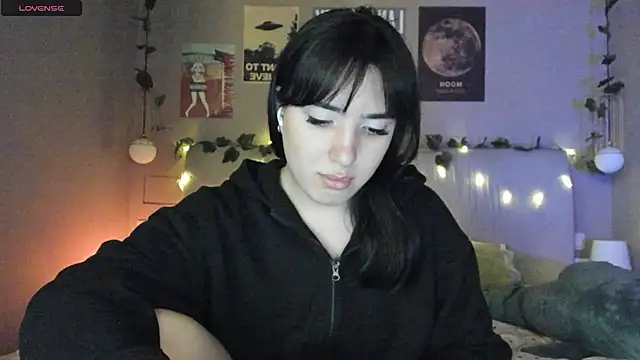 Snapshot of Anisawithlove chatting on December 12, 5:04 pm Anisawithlove online show from December 12, 5:04 pm