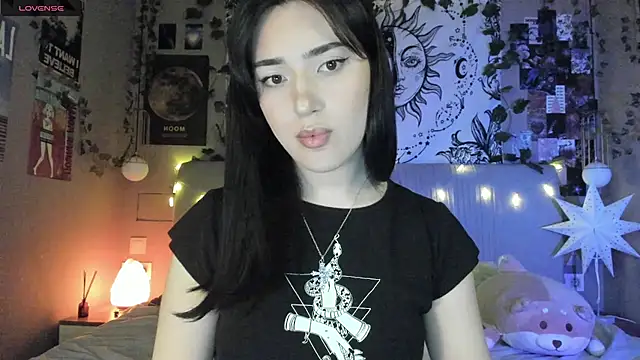 Snapshot of Anisawithlove chatting on February 25, 2:33 pm Anisawithlove online show from February 25, 2:33 pm