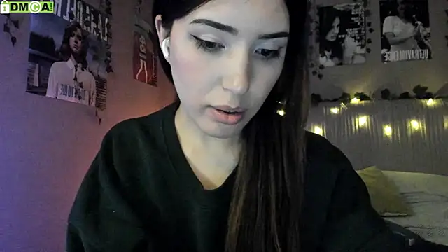 Snapshot of Anisawithlove chatting on October 7, 8:15 am Anisawithlove online show from October 7, 8:15 am