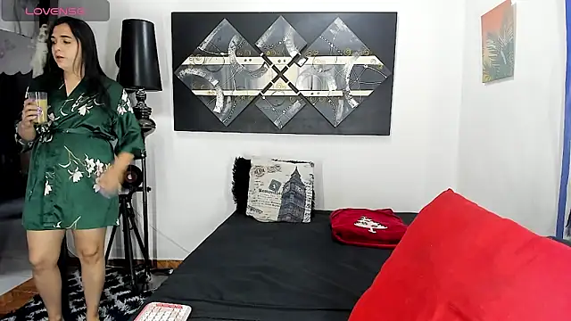 SARAMISHA online show from December 21, 2:01 pm