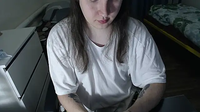 EvaMiron online show from November 2, 5:55 pm