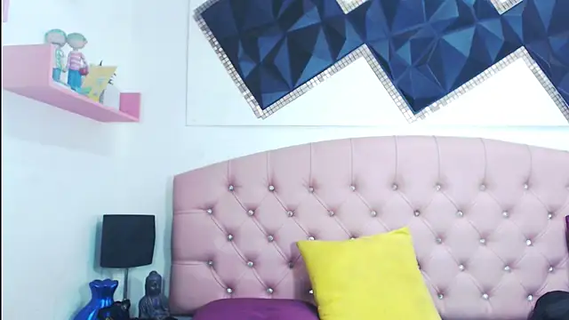 andrea safeira doll online show from November 22, 3:52 am