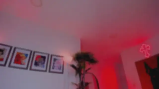 Taylor  foxxx online show from October 29, 5:05 am