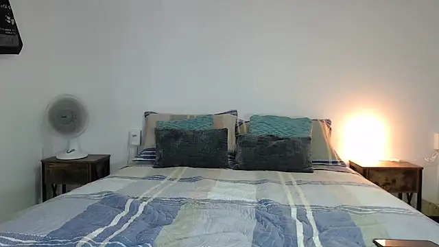 flowerdirtty online show from November 26, 10:56 pm