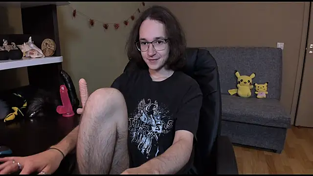 Snapshot of zackstivens chatting on December 6, 11:52 pm zackstivens online show from December 6, 11:52 pm