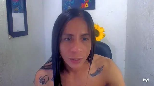 Snapshot of juanblakbigcock chatting on October 14, 9:15 pm juanblakbigcock online show from October 14, 9:15 pm
