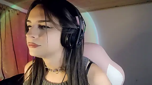 Dollbehavior  online show from February 4, 4:28 am