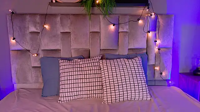 nahomi campbell online show from October 21, 7:48 pm