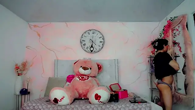 maria camilacms online show from February 24, 6:45 pm