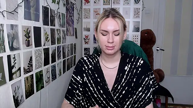 CapriScorpion online show from February 2, 12:15 pm