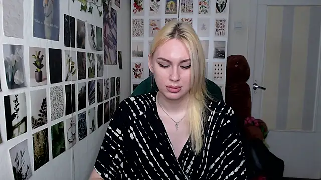 CapriScorpion online show from April 13, 2:54 pm