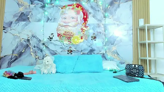 luna hoott online show from December 20, 3:18 pm