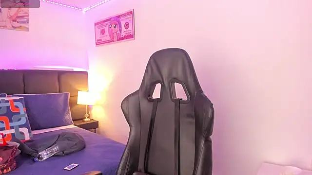 Megan Miles02 online show from December 3, 10:47 pm