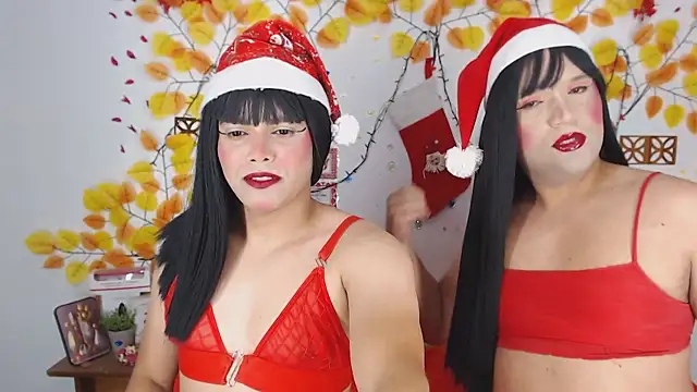 Snapshot of Ambersweet15 chatting on December 24, 9:44 pm Ambersweet15 online show from December 24, 9:44 pm