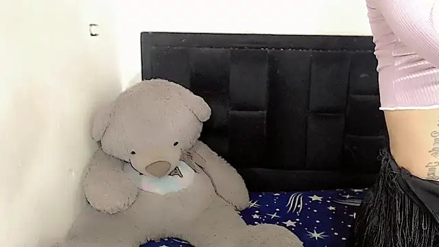 Michell Queen online show from March 16, 3:23 am