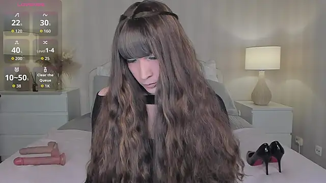 Snapshot of valeriasecret chatting on October 18, 5:44 am valeriasecret online show from October 18, 5:44 am