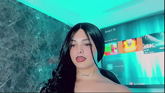 Emmaa Saenz  online show from November 23, 10:34 pm