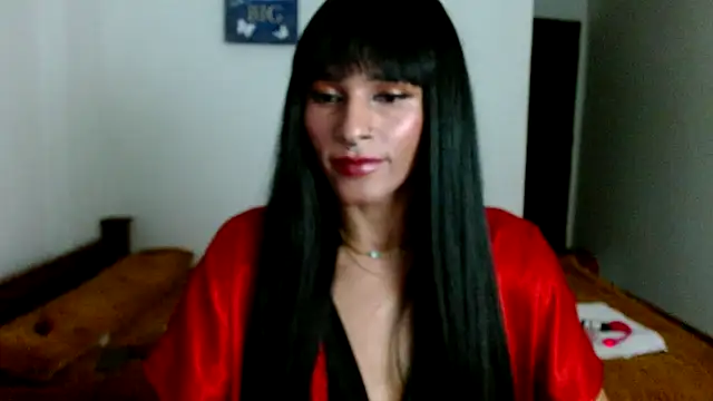 carolinemiller7 online show from December 6, 8:21 am