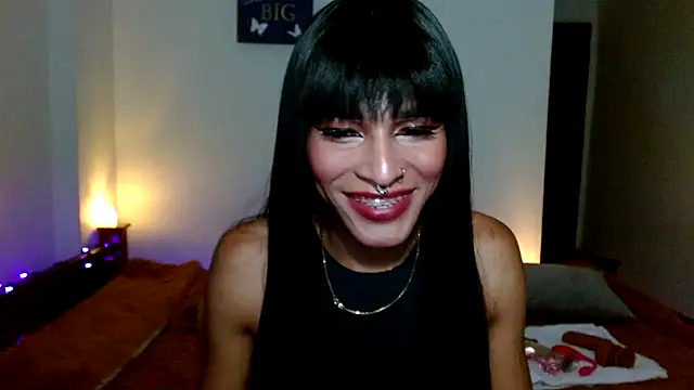 carolinemiller7 online show from December 11, 7:47 am