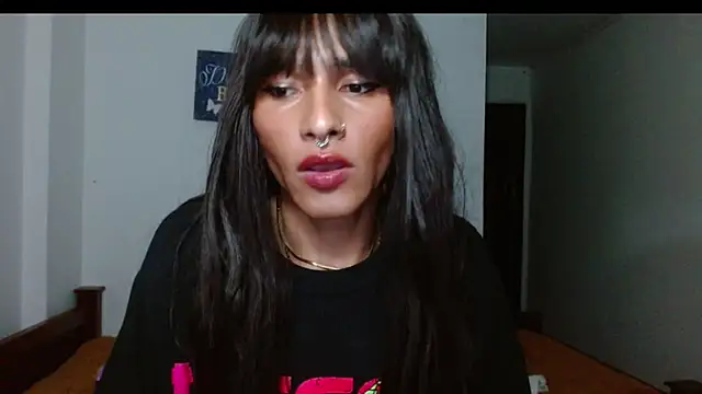 carolinemiller7 online show from February 12, 8:38 am