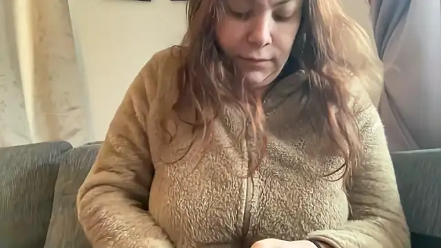 Snapshot of cumwithmee3 chatting on February 13, 12:00 pm cumwithmee3 online show from February 13, 12:00 pm