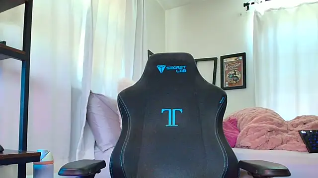 TSCassandraLove online show from September 11, 3:42 pm