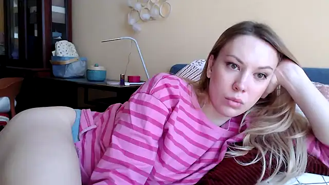 Scarlettford online show from February 7, 11:56 am