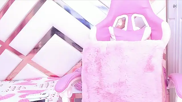 BriggitteEbonny online show from March 17, 10:13 pm