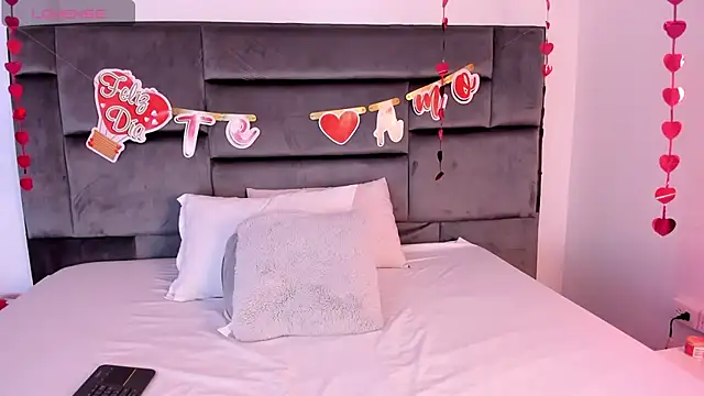 MarilynSmIith online show from February 25, 11:52 am