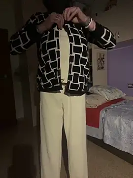 Kamaleonix online show from April 22, 9:22 pm