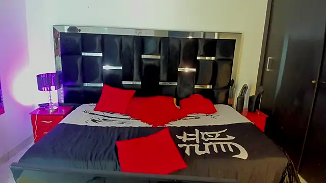 Snapshot of Loremhotsex chatting on September 25, 4:52 am Loremhotsex online show from September 25, 4:52 am