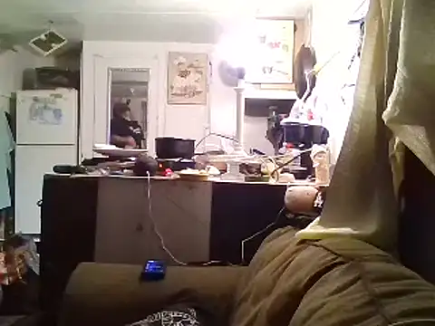 allissonw13 online show from January 24, 9:06 am