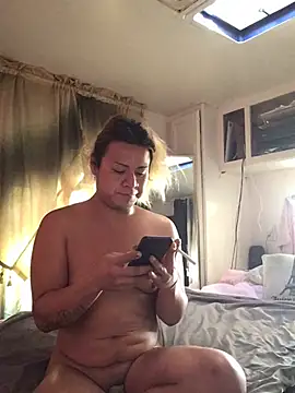 allissonw13 online show from February 28, 10:50 pm